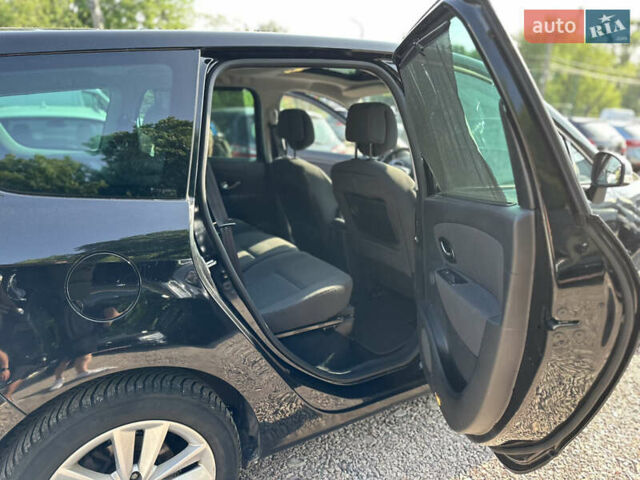 Чорний Рено Гранд Сценік, об'ємом двигуна 1.6 л та пробігом 198 тис. км за 7500 $, фото 26 на Automoto.ua