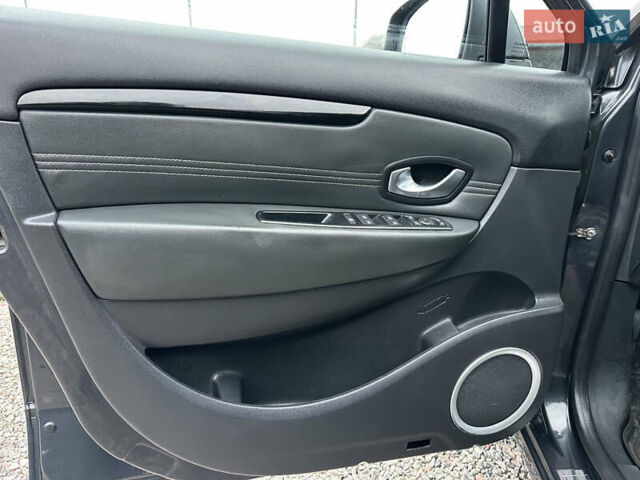 Черный Рено Гранд Сценик, объемом двигателя 1.6 л и пробегом 174 тыс. км за 7450 $, фото 23 на Automoto.ua