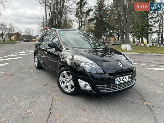 Черный Рено Гранд Сценик, объемом двигателя 2 л и пробегом 232 тыс. км за 8500 $, фото 18 на Automoto.ua