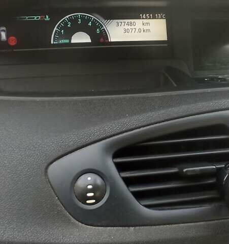 Рено Гранд Сценик 2011 в Киеве на Automoto.ua Черный Рено Гранд Сценик, объемом двигателя 1.5 л и пробегом 378 тыс. км за 6200 $, фото 2 на Automoto.ua