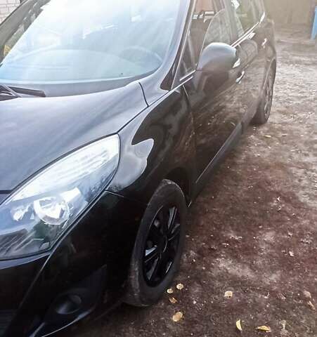 Рено Гранд Сценик 2011 в Киеве на Automoto.ua Черный Рено Гранд Сценик, объемом двигателя 1.5 л и пробегом 378 тыс. км за 6200 $, фото 7 на Automoto.ua