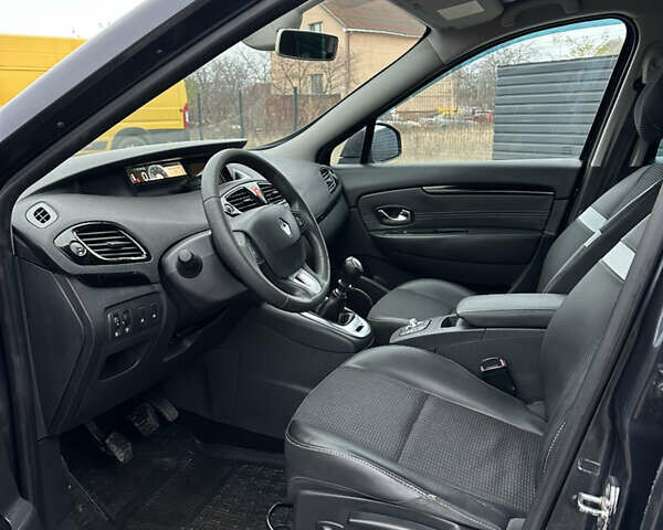 Черный Рено Гранд Сценик, объемом двигателя 1.6 л и пробегом 174 тыс. км за 7450 $, фото 25 на Automoto.ua