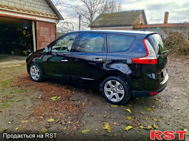 Черный Рено Гранд Сценик, объемом двигателя 2 л и пробегом 224 тыс. км за 8999 $, фото 2 на Automoto.ua