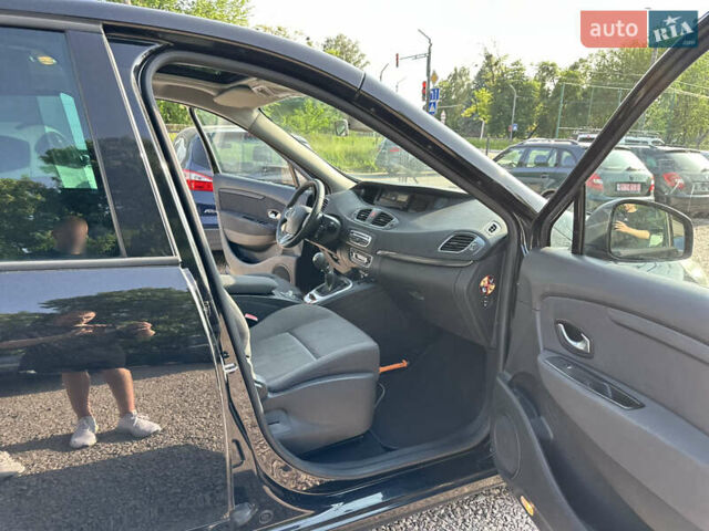 Чорний Рено Гранд Сценік, об'ємом двигуна 1.6 л та пробігом 198 тис. км за 7500 $, фото 29 на Automoto.ua