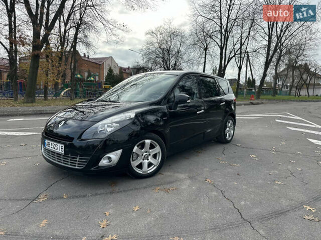 Черный Рено Гранд Сценик, объемом двигателя 2 л и пробегом 232 тыс. км за 8500 $, фото 6 на Automoto.ua