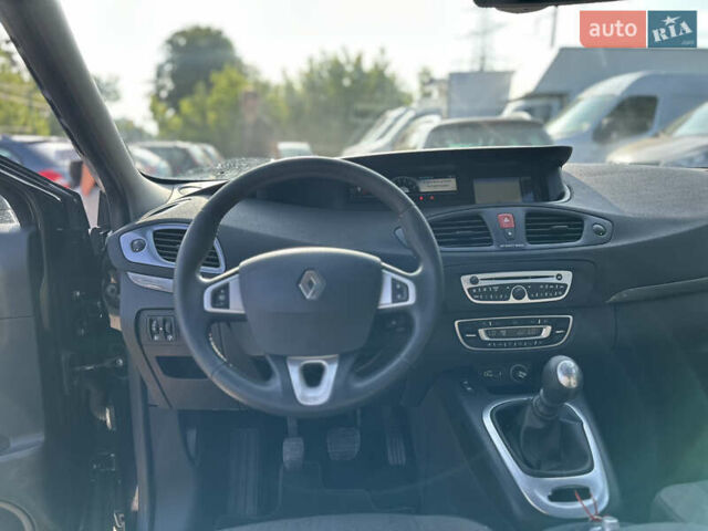 Чорний Рено Гранд Сценік, об'ємом двигуна 1.6 л та пробігом 198 тис. км за 7500 $, фото 23 на Automoto.ua