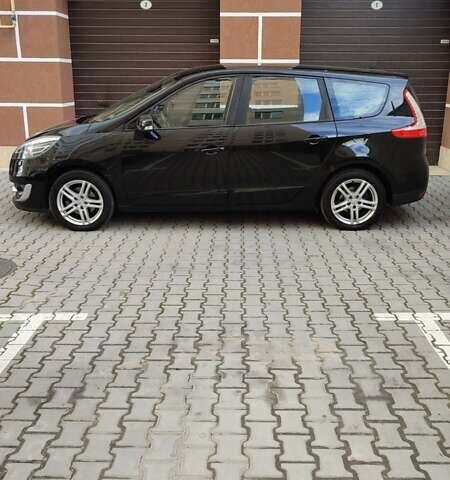 Черный Рено Гранд Сценик, объемом двигателя 1.5 л и пробегом 273 тыс. км за 8600 $, фото 6 на Automoto.ua