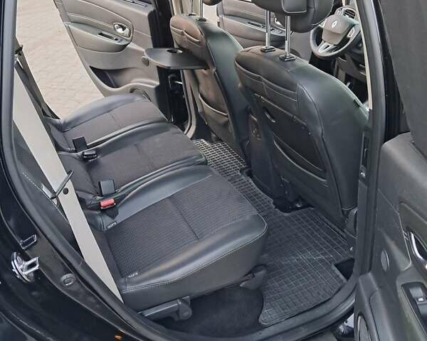 Черный Рено Гранд Сценик, объемом двигателя 1.5 л и пробегом 179 тыс. км за 10500 $, фото 38 на Automoto.ua