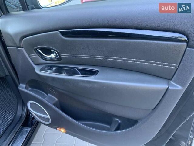 Чорний Рено Гранд Сценік, об'ємом двигуна 1.6 л та пробігом 264 тис. км за 8600 $, фото 16 на Automoto.ua