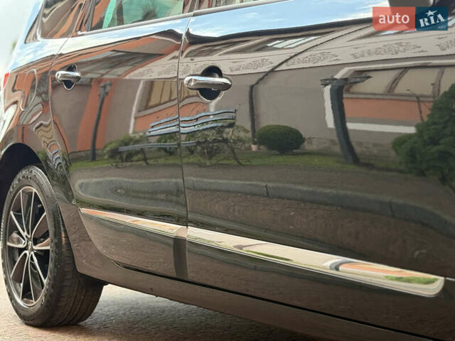 Черный Рено Гранд Сценик, объемом двигателя 2.01 л и пробегом 216 тыс. км за 9800 $, фото 29 на Automoto.ua