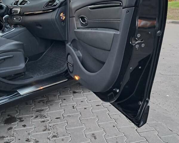 Черный Рено Гранд Сценик, объемом двигателя 1.5 л и пробегом 179 тыс. км за 10500 $, фото 50 на Automoto.ua