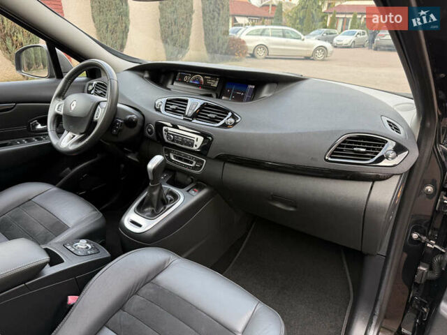 Черный Рено Гранд Сценик, объемом двигателя 2.01 л и пробегом 216 тыс. км за 9800 $, фото 94 на Automoto.ua