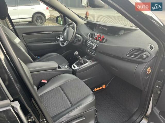 Черный Рено Гранд Сценик, объемом двигателя 1.46 л и пробегом 227 тыс. км за 8500 $, фото 8 на Automoto.ua