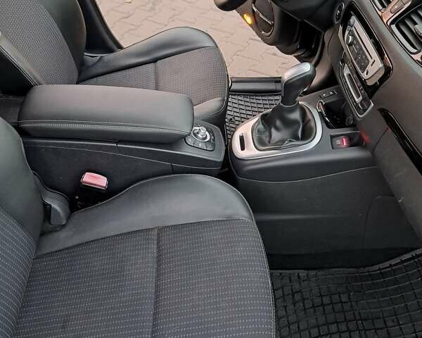 Черный Рено Гранд Сценик, объемом двигателя 1.5 л и пробегом 179 тыс. км за 10500 $, фото 54 на Automoto.ua