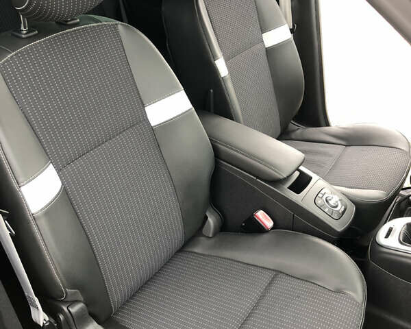 Чорний Рено Гранд Сценік, об'ємом двигуна 1.6 л та пробігом 185 тис. км за 9600 $, фото 67 на Automoto.ua