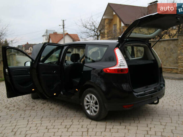 Черный Рено Гранд Сценик, объемом двигателя 1.6 л и пробегом 275 тыс. км за 8500 $, фото 10 на Automoto.ua