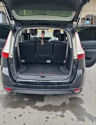 Черный Рено Гранд Сценик, объемом двигателя 1.46 л и пробегом 245 тыс. км за 8500 $, фото 13 на Automoto.ua