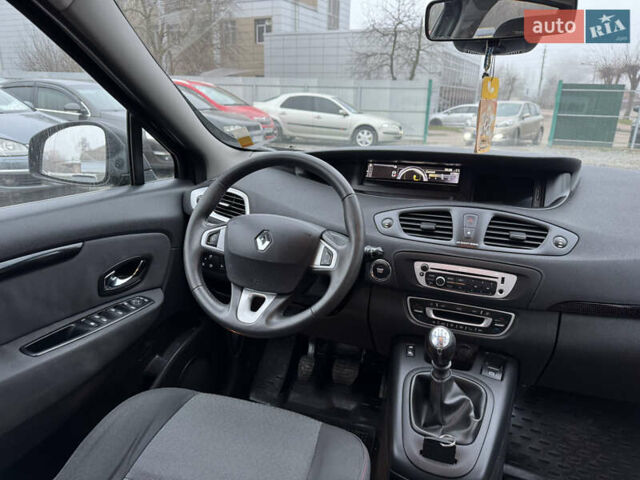 Черный Рено Гранд Сценик, объемом двигателя 1.46 л и пробегом 242 тыс. км за 8900 $, фото 15 на Automoto.ua