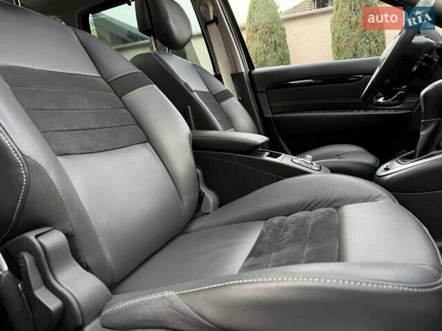 Черный Рено Гранд Сценик, объемом двигателя 2.01 л и пробегом 216 тыс. км за 9800 $, фото 92 на Automoto.ua