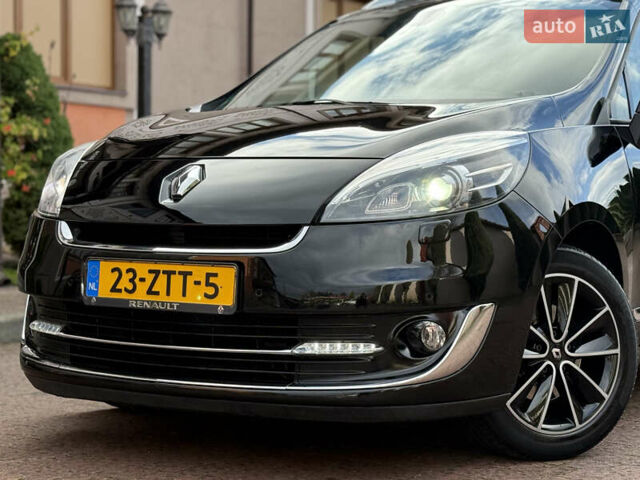 Черный Рено Гранд Сценик, объемом двигателя 2.01 л и пробегом 216 тыс. км за 9800 $, фото 19 на Automoto.ua