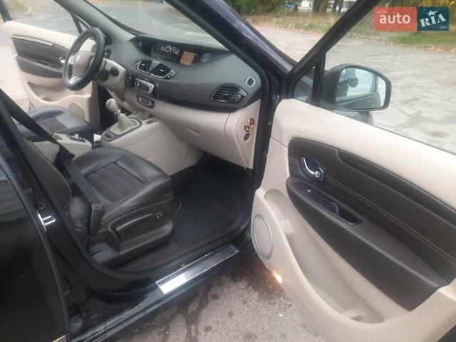 Рено Гранд Сценик 2012 в Ровно на Automoto.ua Черный Рено Гранд Сценик, объемом двигателя 1.4 л и пробегом 186 тыс. км за 8300 $, фото 3 на Automoto.ua