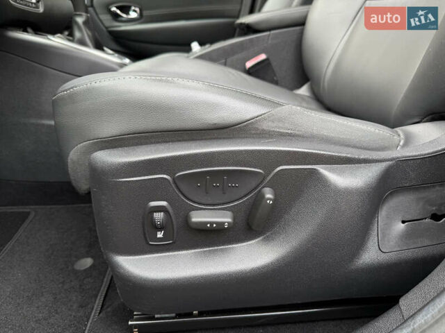 Черный Рено Гранд Сценик, объемом двигателя 2.01 л и пробегом 216 тыс. км за 9800 $, фото 51 на Automoto.ua