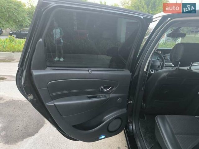 Черный Рено Гранд Сценик, объемом двигателя 1.6 л и пробегом 270 тыс. км за 9999 $, фото 22 на Automoto.ua