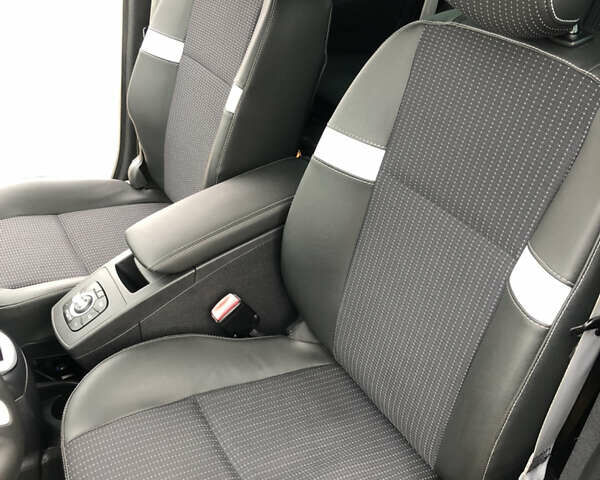 Чорний Рено Гранд Сценік, об'ємом двигуна 1.6 л та пробігом 185 тис. км за 9600 $, фото 68 на Automoto.ua