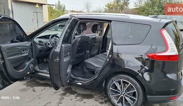 Черный Рено Гранд Сценик, объемом двигателя 1.46 л и пробегом 245 тыс. км за 8500 $, фото 17 на Automoto.ua