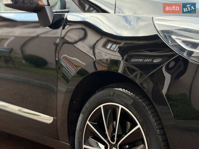 Черный Рено Гранд Сценик, объемом двигателя 2.01 л и пробегом 216 тыс. км за 9800 $, фото 27 на Automoto.ua