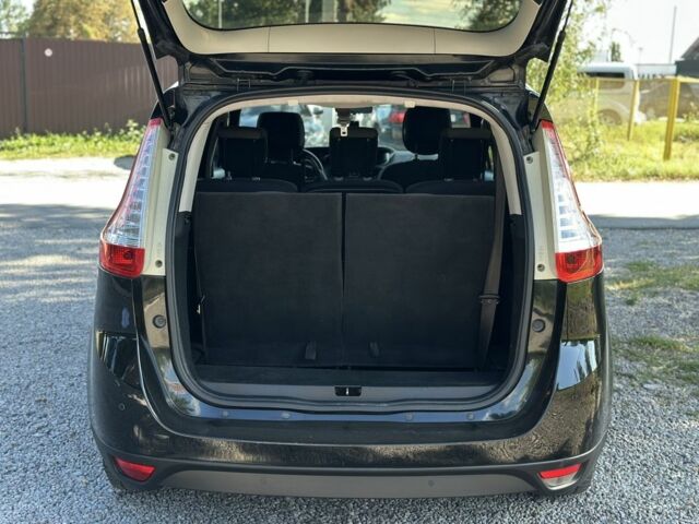 Черный Рено Гранд Сценик, объемом двигателя 1.5 л и пробегом 250 тыс. км за 8000 $, фото 7 на Automoto.ua