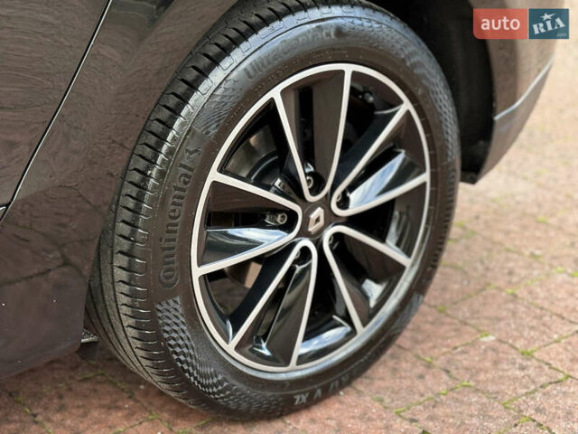 Черный Рено Гранд Сценик, объемом двигателя 2.01 л и пробегом 216 тыс. км за 9800 $, фото 39 на Automoto.ua