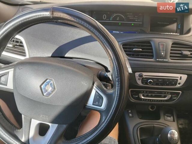 Черный Рено Гранд Сценик, объемом двигателя 1.6 л и пробегом 236 тыс. км за 8200 $, фото 9 на Automoto.ua