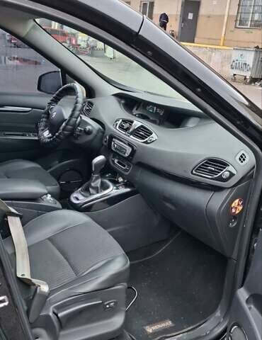 Черный Рено Гранд Сценик, объемом двигателя 1.46 л и пробегом 245 тыс. км за 8500 $, фото 27 на Automoto.ua