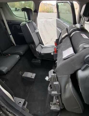 Черный Рено Гранд Сценик, объемом двигателя 1.46 л и пробегом 245 тыс. км за 8500 $, фото 2 на Automoto.ua