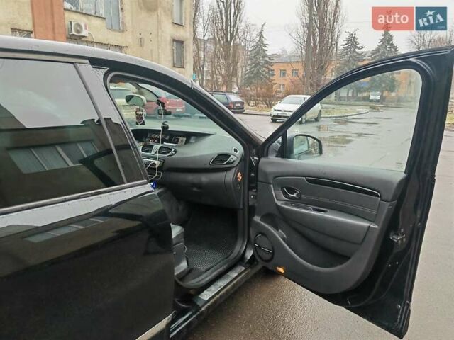 Черный Рено Гранд Сценик, объемом двигателя 1.5 л и пробегом 297 тыс. км за 8900 $, фото 9 на Automoto.ua