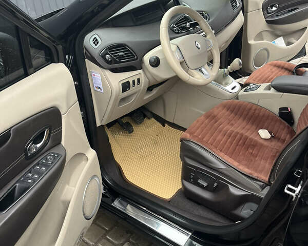 Черный Рено Гранд Сценик, объемом двигателя 1.5 л и пробегом 248 тыс. км за 9000 $, фото 22 на Automoto.ua