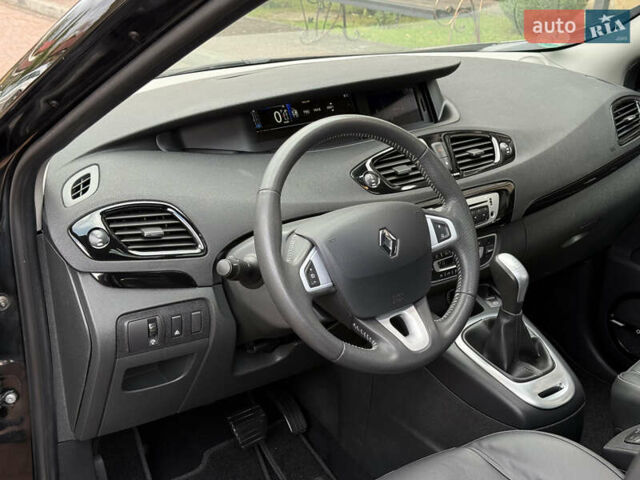 Черный Рено Гранд Сценик, объемом двигателя 2.01 л и пробегом 216 тыс. км за 9800 $, фото 47 на Automoto.ua