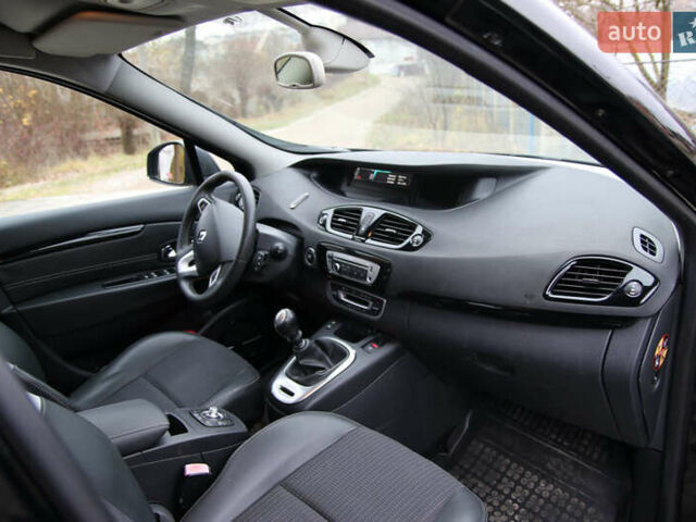 Черный Рено Гранд Сценик, объемом двигателя 1.6 л и пробегом 275 тыс. км за 8500 $, фото 29 на Automoto.ua