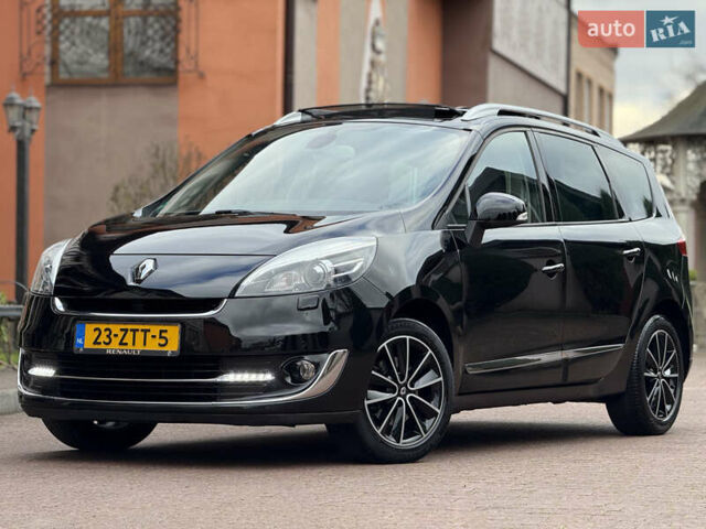 Черный Рено Гранд Сценик, объемом двигателя 2.01 л и пробегом 216 тыс. км за 9800 $, фото 4 на Automoto.ua