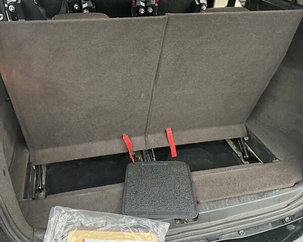 Черный Рено Гранд Сценик, объемом двигателя 1.5 л и пробегом 248 тыс. км за 9000 $, фото 29 на Automoto.ua