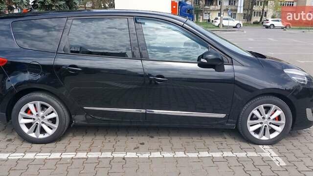 Чорний Рено Гранд Сценік, об'ємом двигуна 1.46 л та пробігом 300 тис. км за 8900 $, фото 3 на Automoto.ua