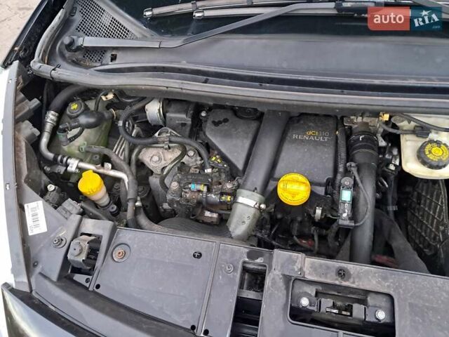 Черный Рено Гранд Сценик, объемом двигателя 1.5 л и пробегом 179 тыс. км за 10500 $, фото 66 на Automoto.ua