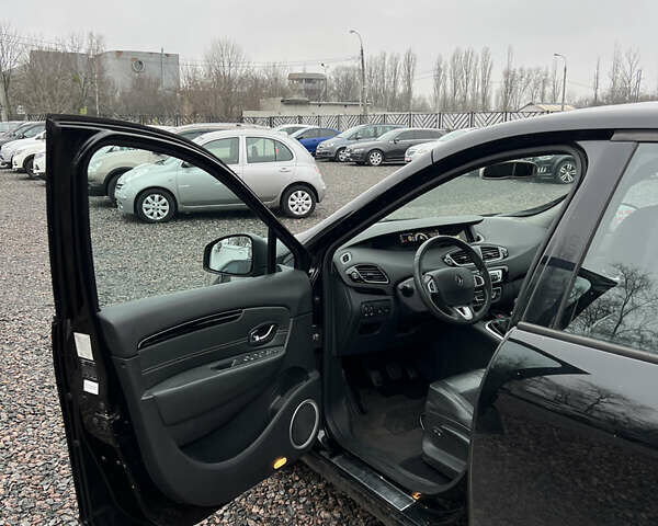 Черный Рено Гранд Сценик, объемом двигателя 0 л и пробегом 233 тыс. км за 8800 $, фото 8 на Automoto.ua