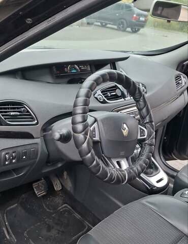 Черный Рено Гранд Сценик, объемом двигателя 1.46 л и пробегом 245 тыс. км за 8500 $, фото 18 на Automoto.ua