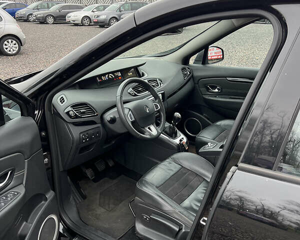 Черный Рено Гранд Сценик, объемом двигателя 0 л и пробегом 233 тыс. км за 8800 $, фото 9 на Automoto.ua