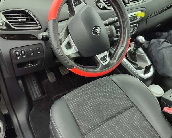 Черный Рено Гранд Сценик, объемом двигателя 1.5 л и пробегом 194 тыс. км за 10800 $, фото 9 на Automoto.ua