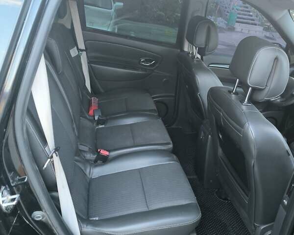 Черный Рено Гранд Сценик, объемом двигателя 1.6 л и пробегом 270 тыс. км за 9999 $, фото 14 на Automoto.ua