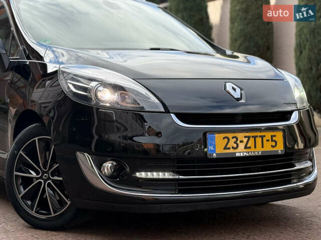 Черный Рено Гранд Сценик, объемом двигателя 2.01 л и пробегом 216 тыс. км за 9800 $, фото 23 на Automoto.ua