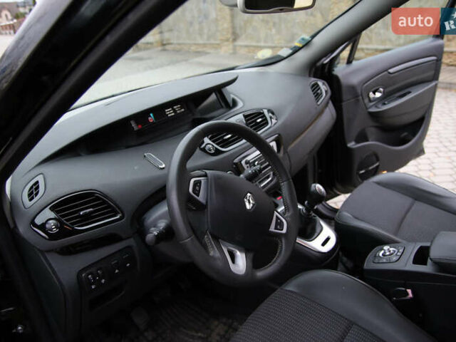Черный Рено Гранд Сценик, объемом двигателя 1.6 л и пробегом 275 тыс. км за 8500 $, фото 23 на Automoto.ua